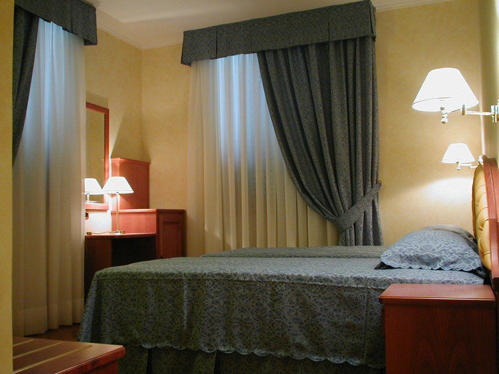 Hotel Antico Masetto Lamporecchio Exterior foto